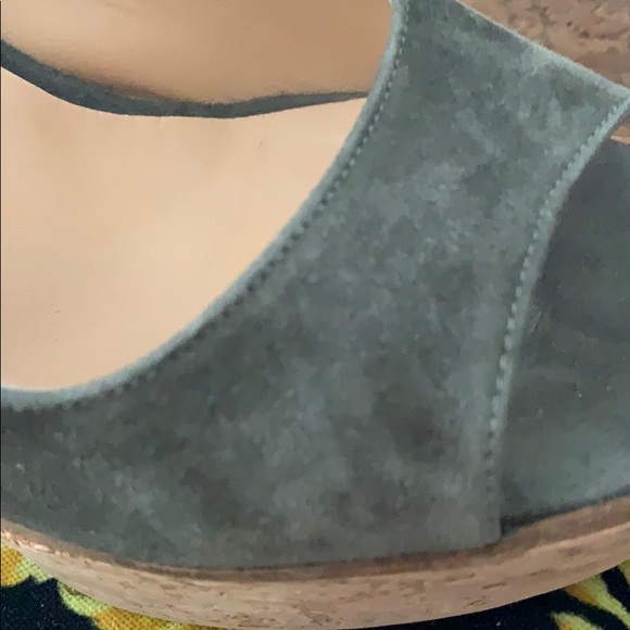 Shoe Box Loden /Olive Suede Open Toe Wedge 38 - Picture 8 of 8